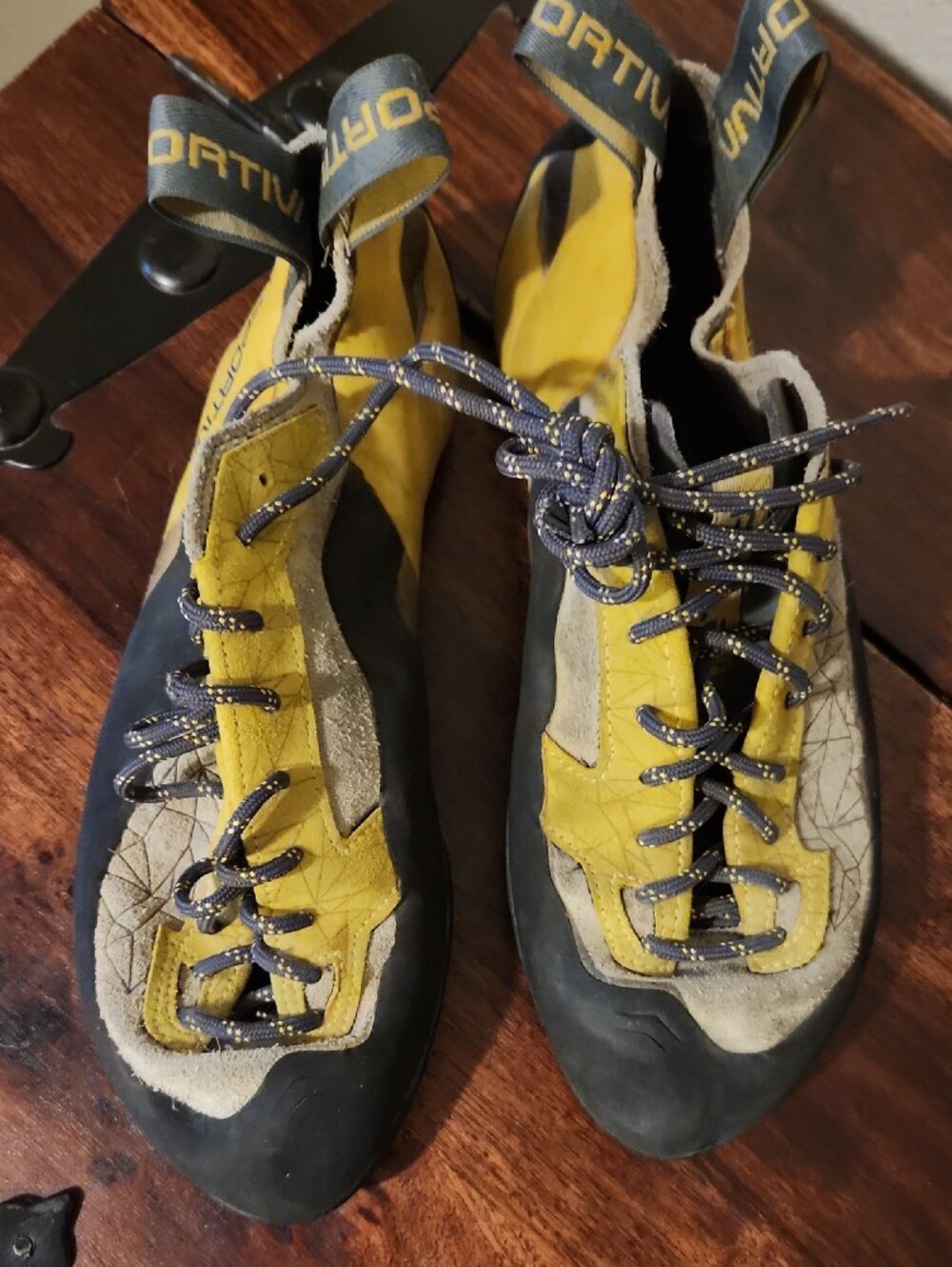La Sportiva Italian Men's Brown and Black Leather Rock Climbing Shoes  Sz 42 1/2 - Picture 3 of 12
